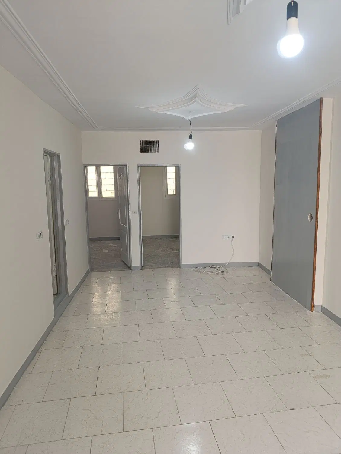 واحد فروشی