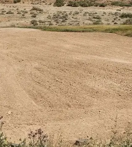 زمین لیل آباد