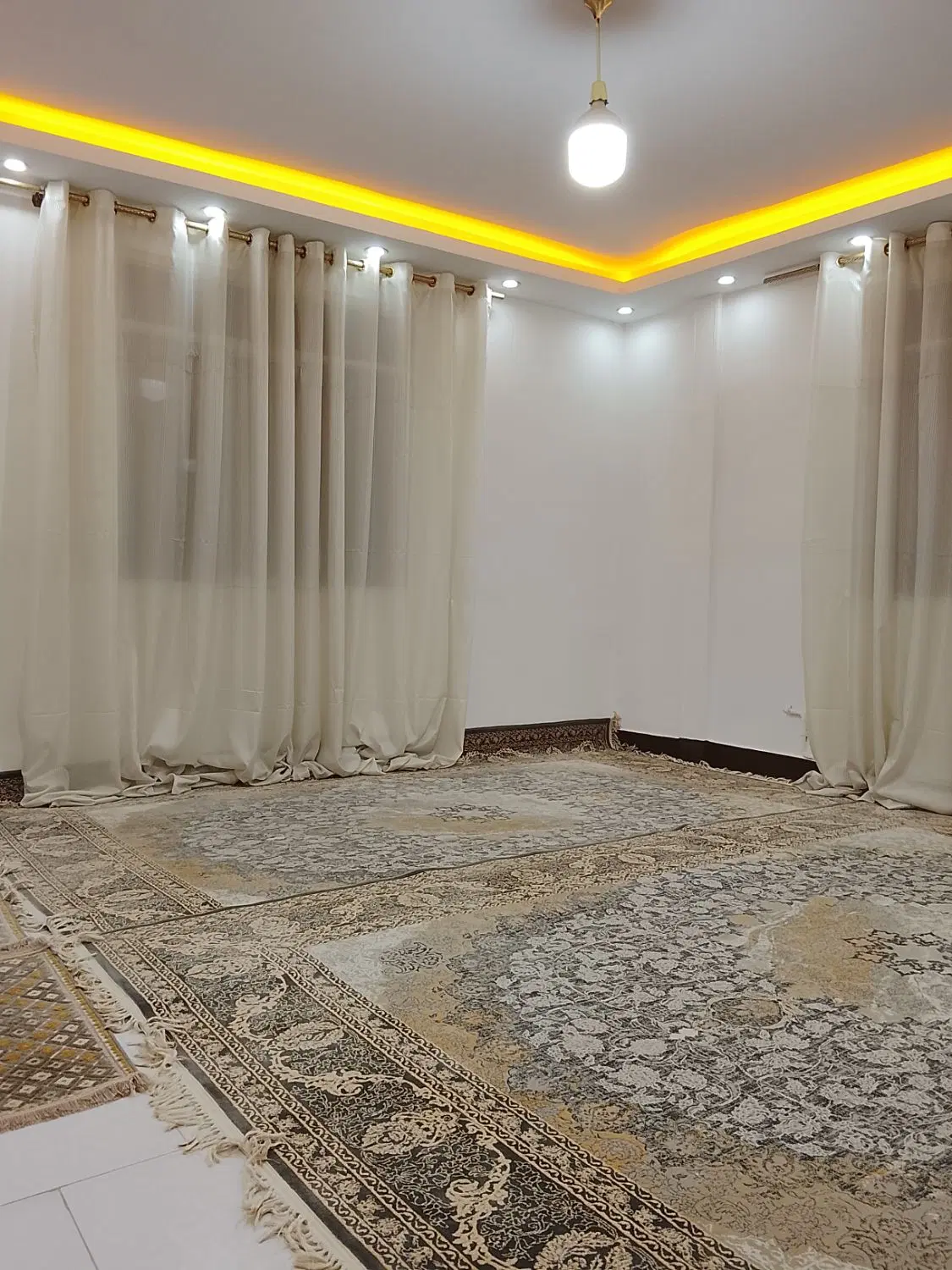 واحد_ 50 متری_ طبقه دوم_ دونبش