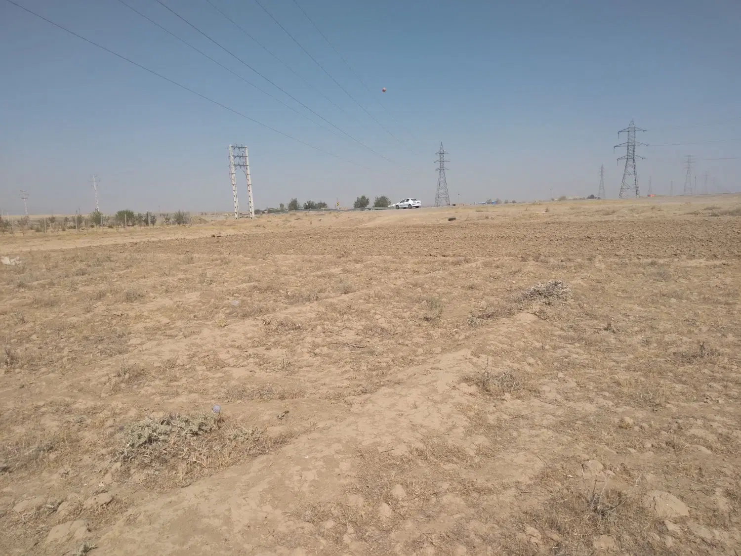 زمین کشاورزی دیم جاده راه آهن