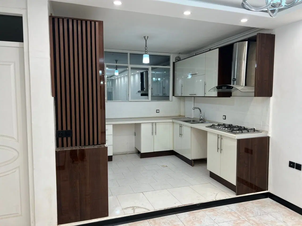 آپارتمان ۲ خواب_ بهار شرقی