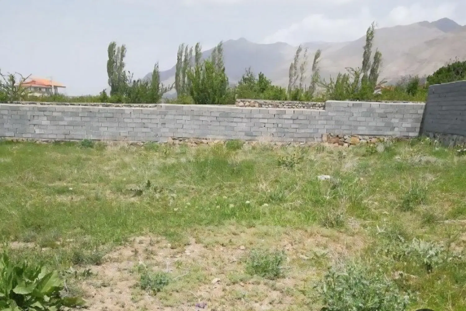 زمین فروشی