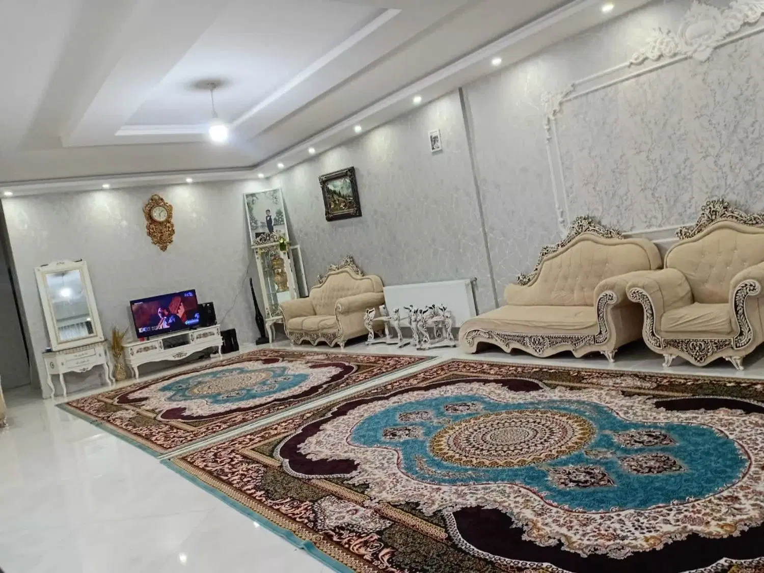 رهن و اجاره آپارتمان دارای پارکینگ آسانسور توس۷۶