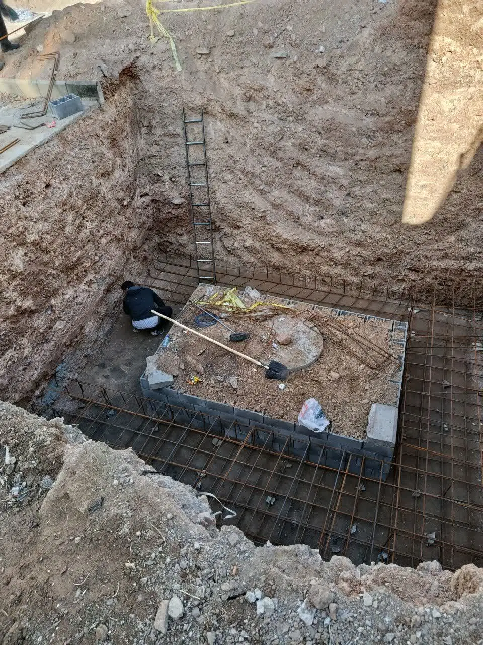فروش مغازه نیمه کاره ۸۰ متری