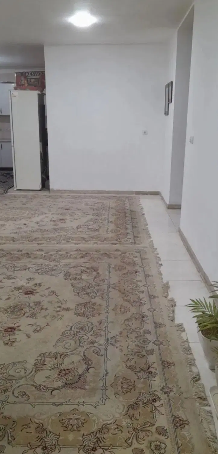 ویلایی ۱۸۰ متری    سند تک برگ        5_300_000_000