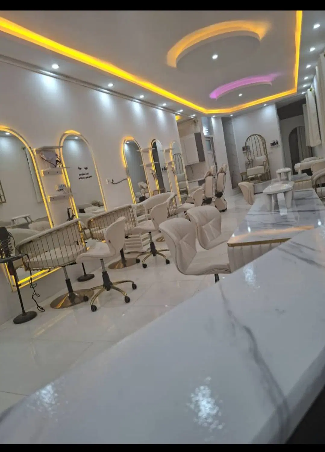 رهن کامل واحد 90متری یه خواب بدون پارکینگ