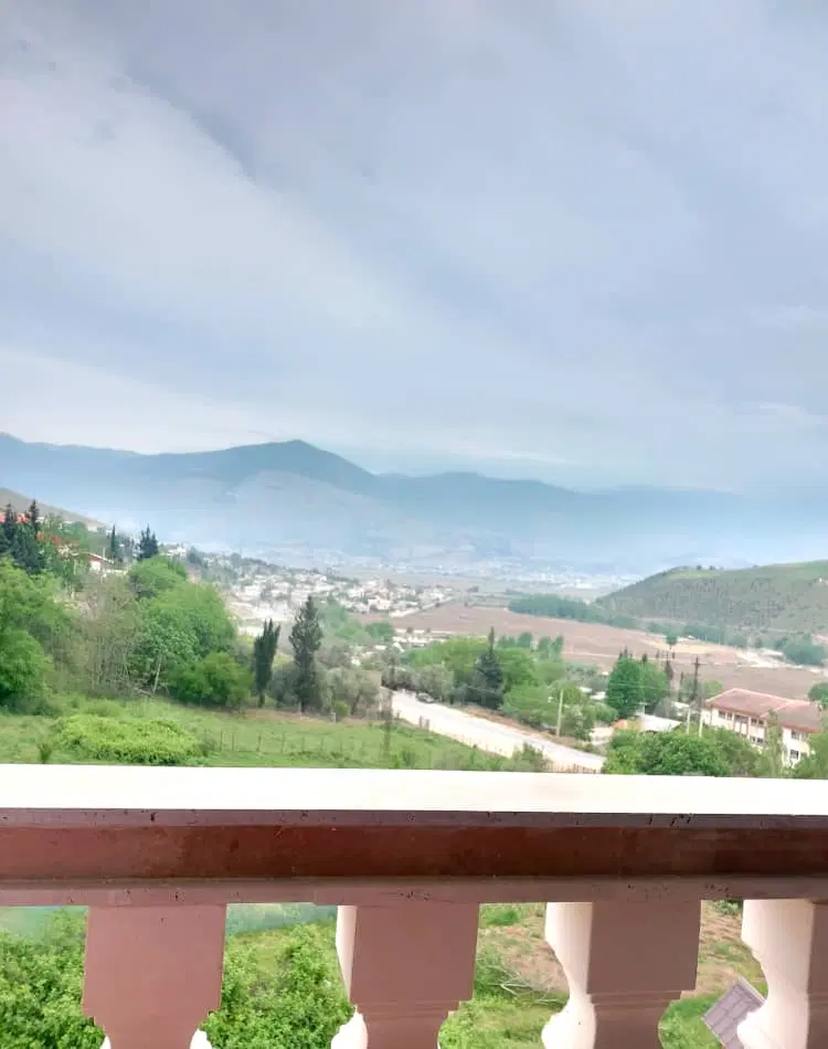زمین خالی با کاربری مسکونی