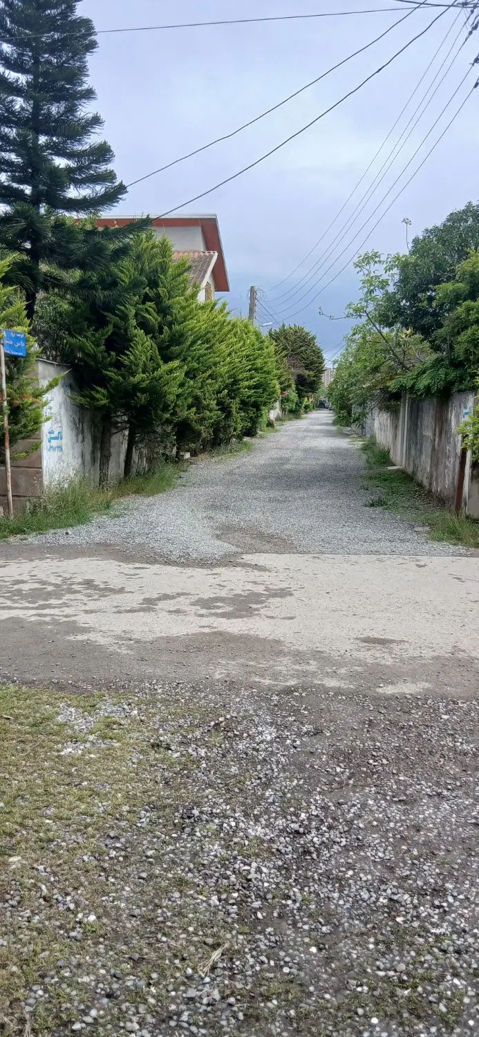 زمین در بافت روستایی صومعه