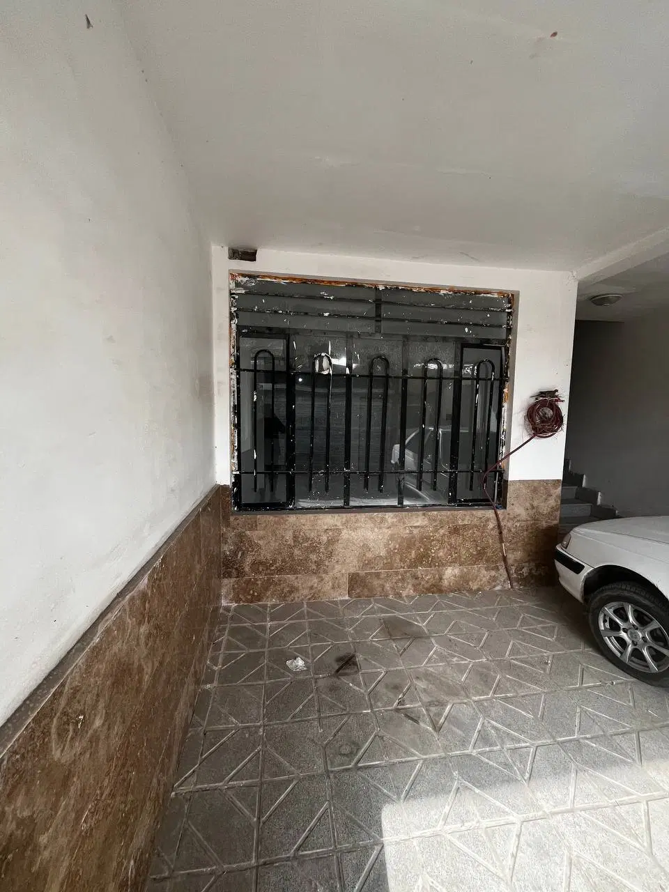 آپارتمان۵۷متری حاشیه حسین زاده