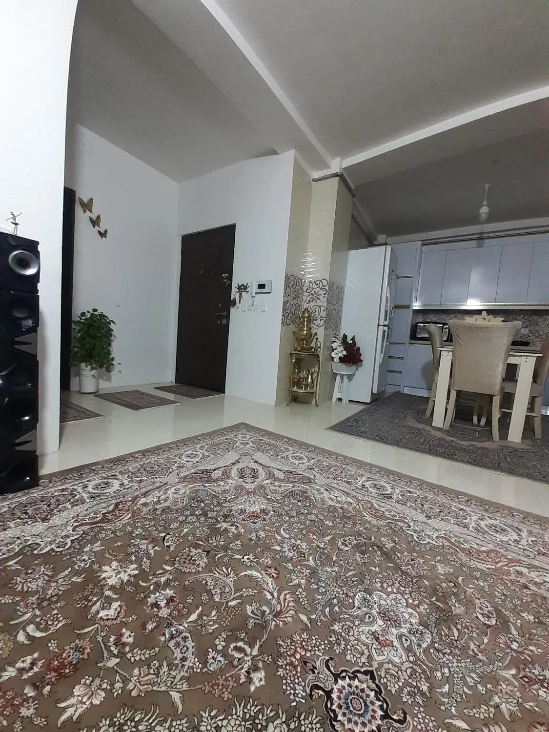 مستاجرم