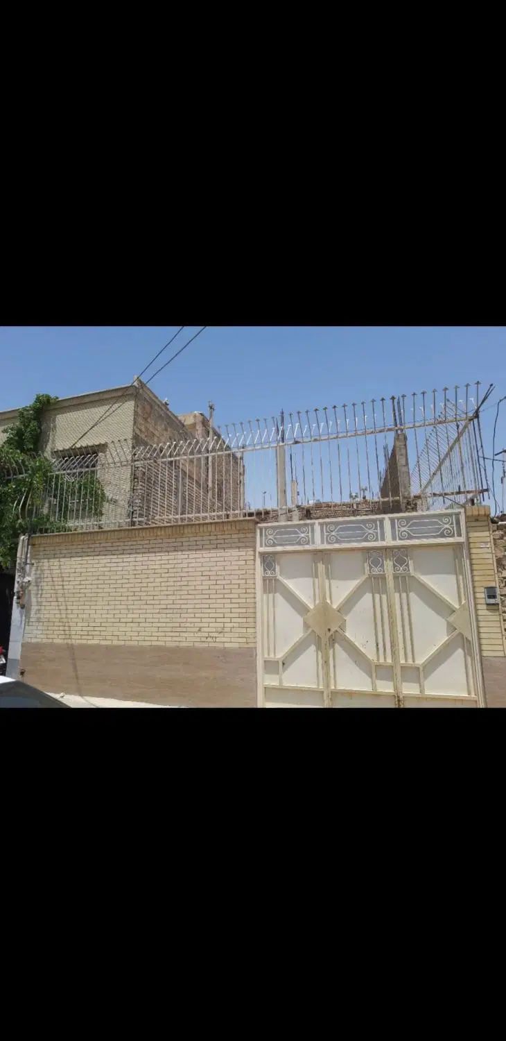 ۱۰۰ متر منزل ویلایی درب حیاط سه راه پینارت