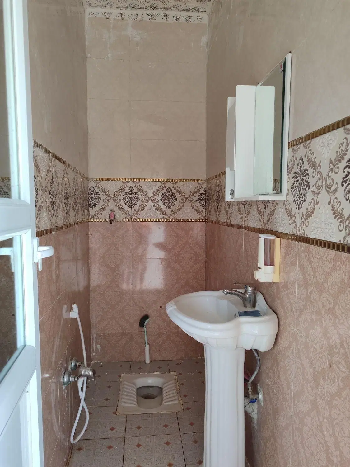 خانه اجاره ای تلخسرو فرعی 22