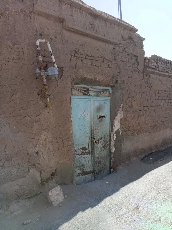 یک باب منزل مسکونی کلنگی دونبش