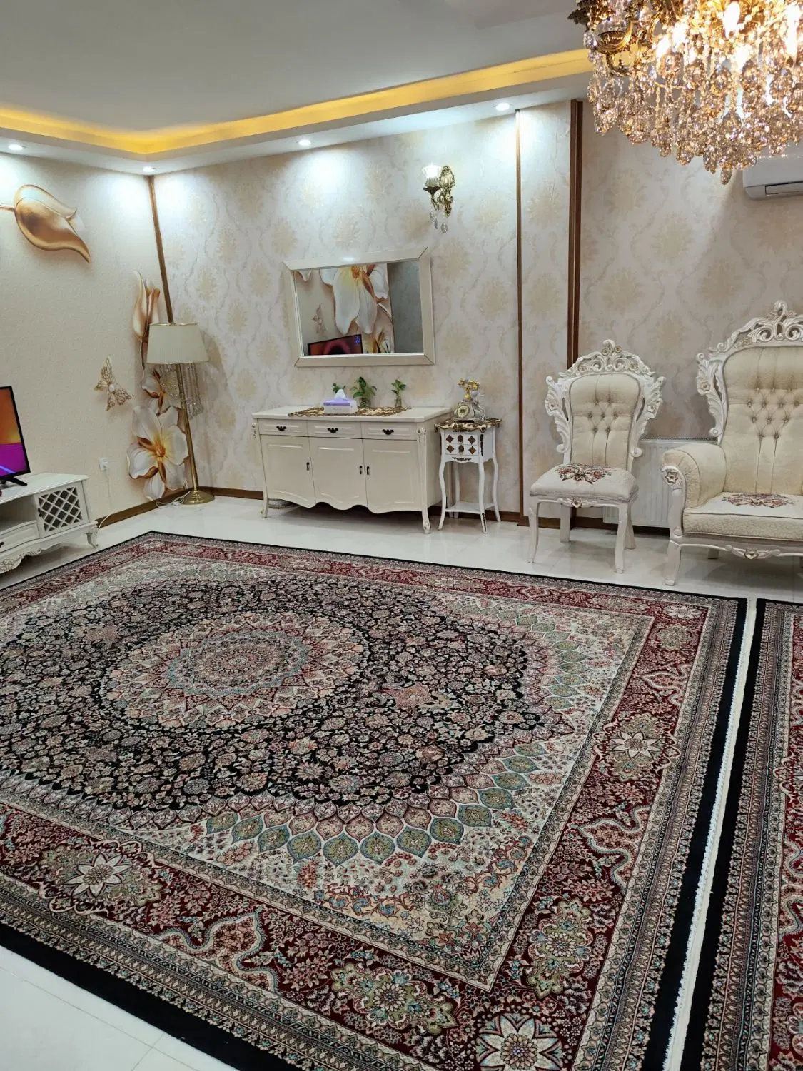 آپارتمان تک واحدی با پارکینگ آسانسور