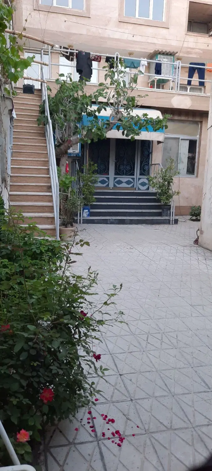 ملک ویلایی بهترین لوکیشن اب هوای درجه یک