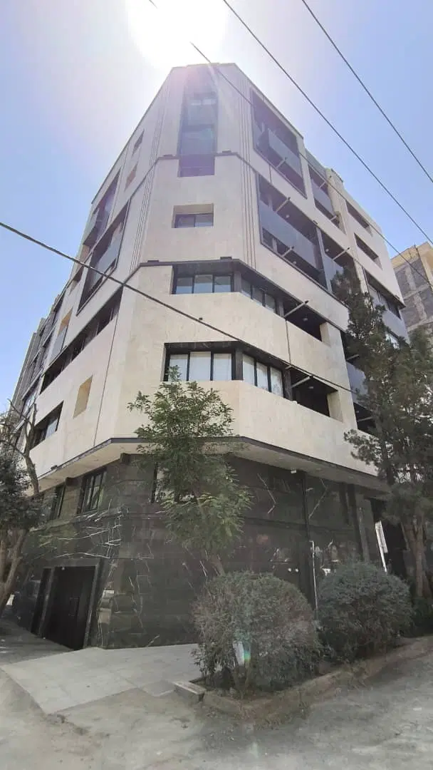 زمین ۳۰۰ متر صولتی