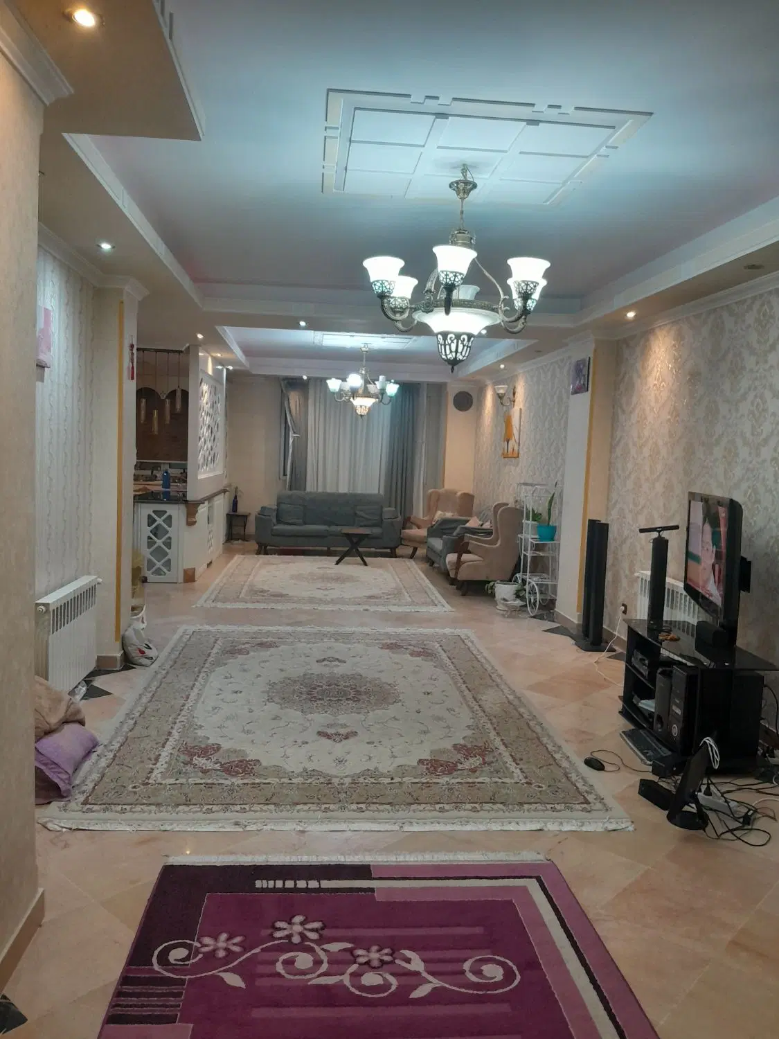 ۱۱۷ متر ۲ خواب (فول امکانات )نزدیک مترو فرهنگسرا