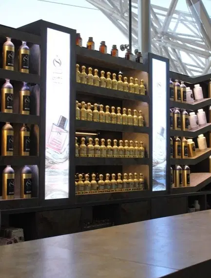 واگذاری غرفه عطر با ۳۰ ت دخل
