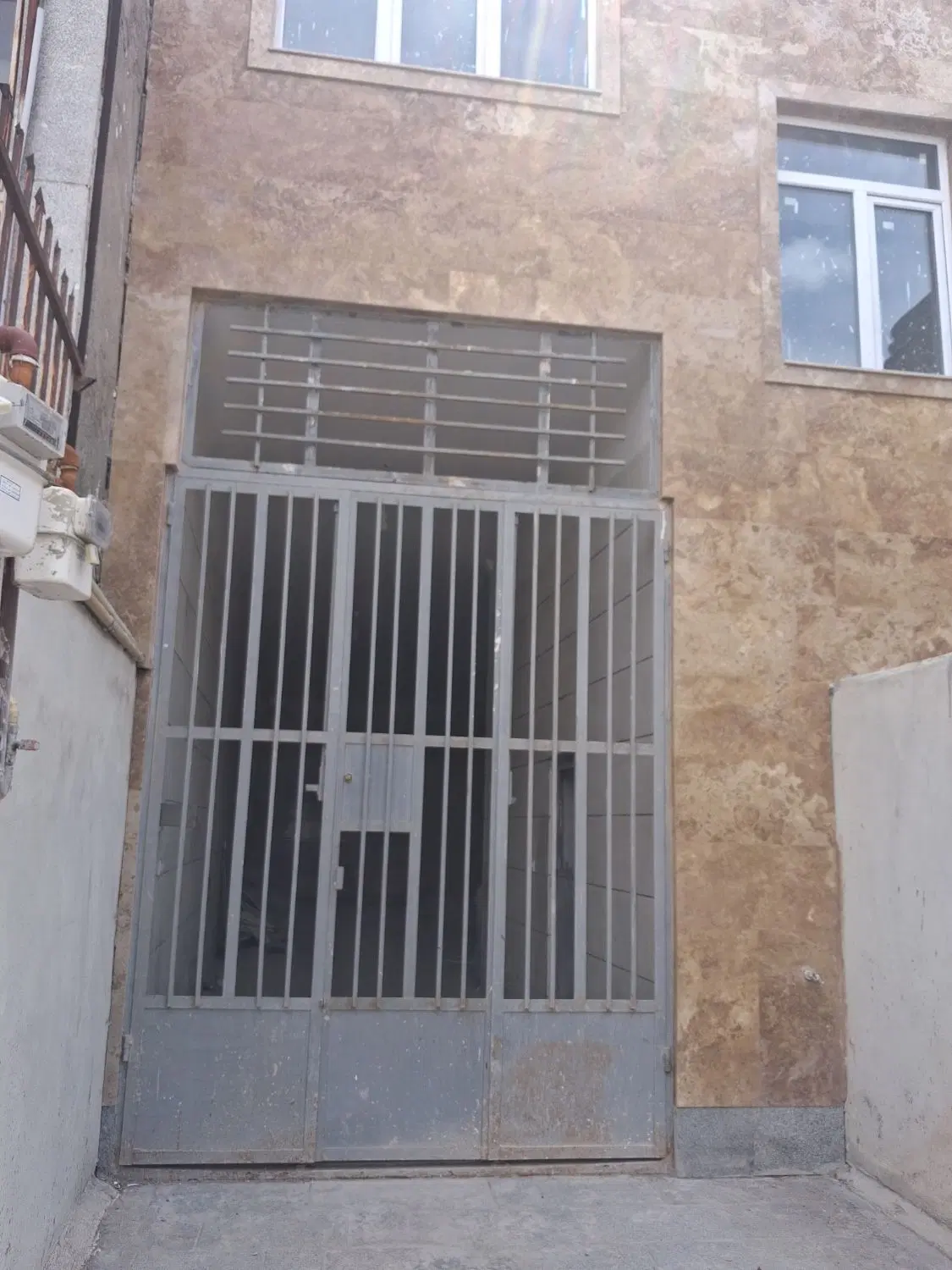 ملک ۱۱۵ متری.  رهن واجاره