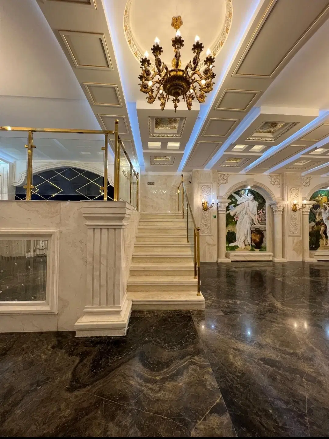 اپارتمان لوکس ۳خواب مستر شمالی حیاط منحصر به فرد