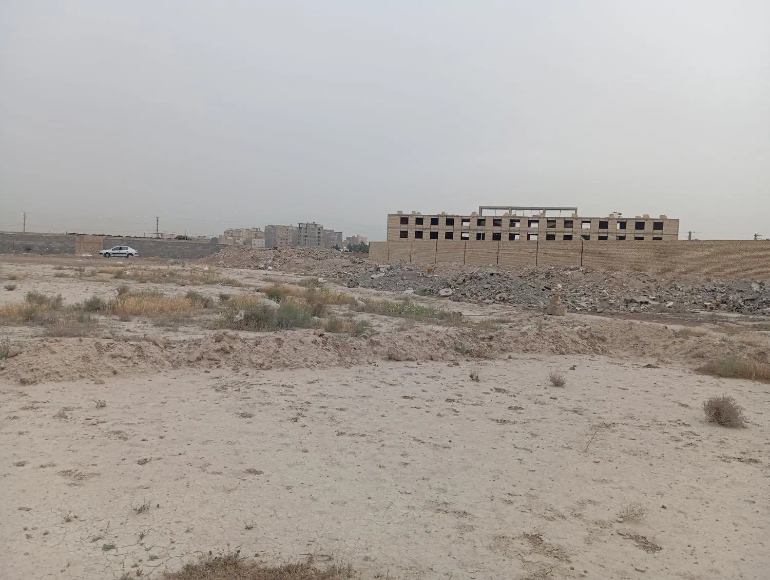 زمین با کار بری صنعتی