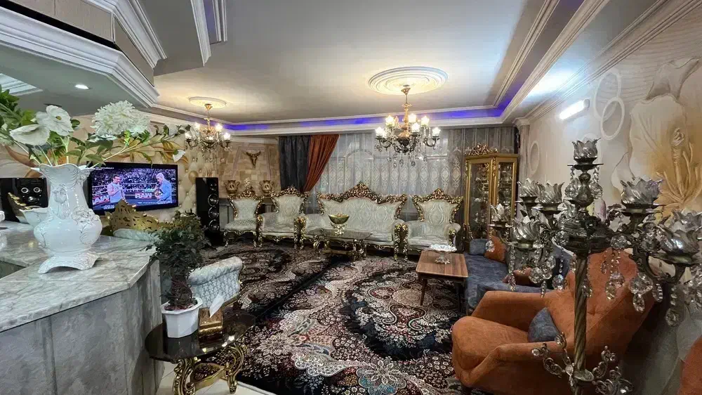 ۱۵۲ متر ویلایی دربست دونبش آزادشهر موقعیت عالی