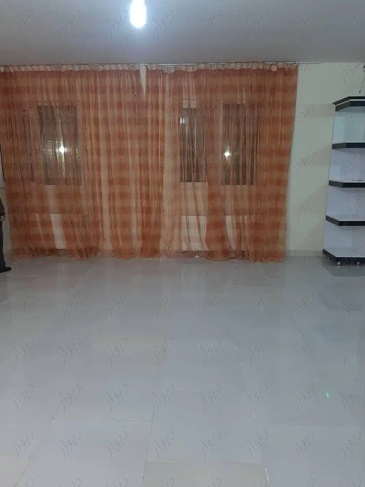 آپارتمان 93 متری شریعتی