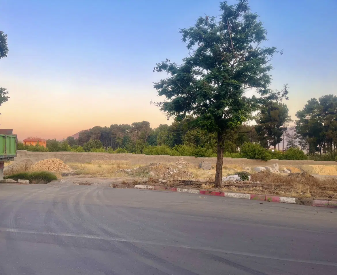 زمین مسکونی