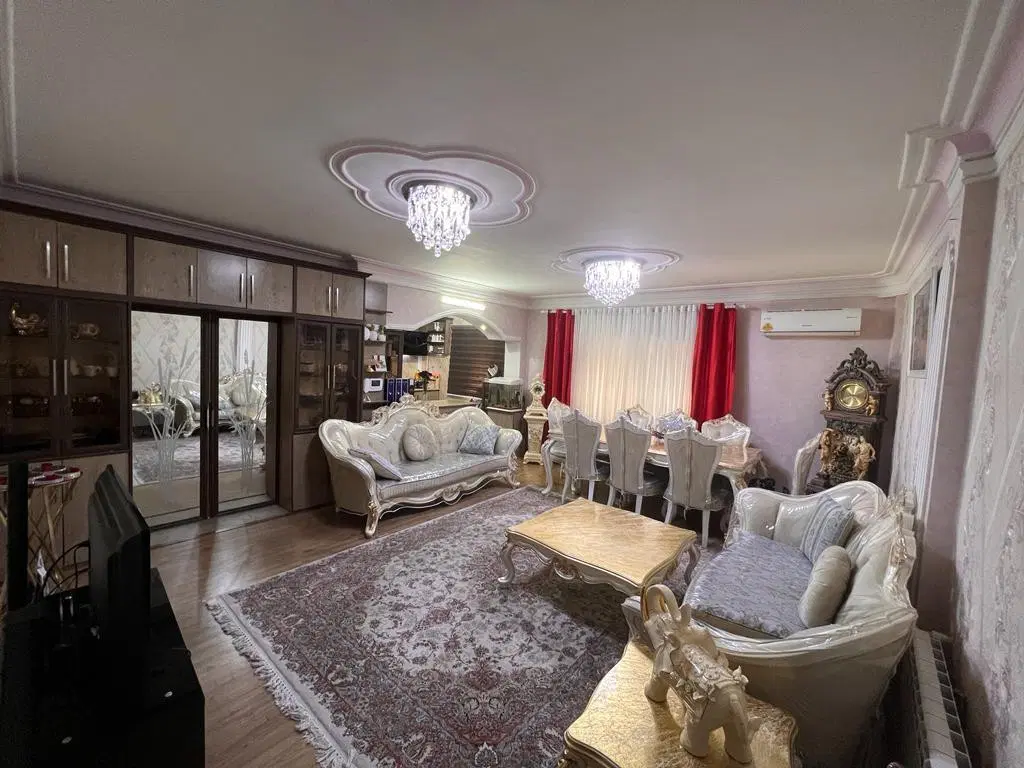 آپارتمان ۹۴متر سند تکبرگ