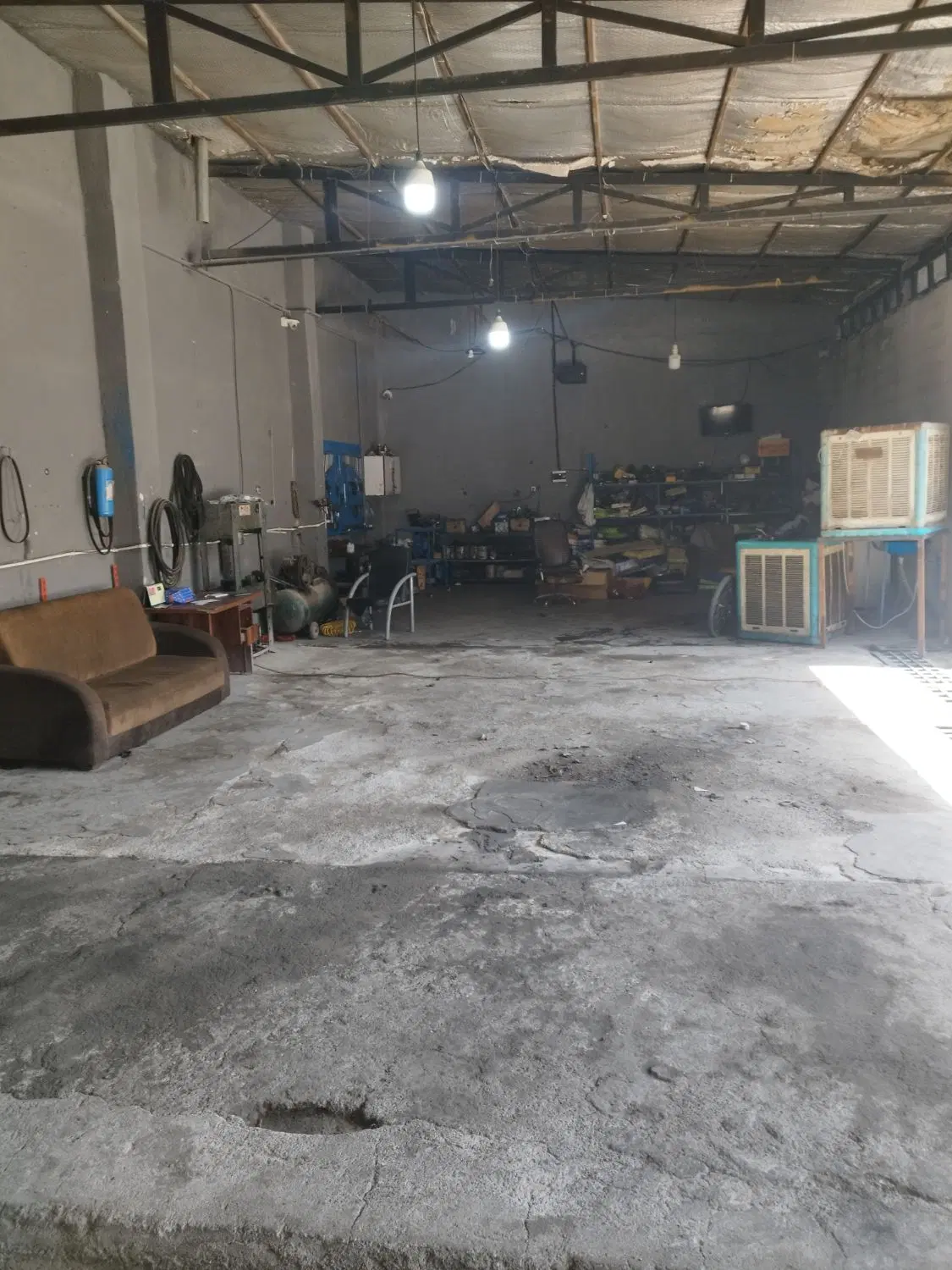 مغازه اجاره ای ۱۴۰ متری در جاده ملارد