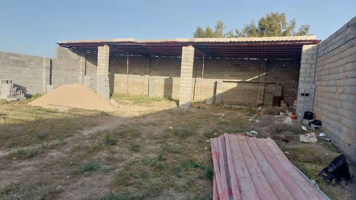 سالن بازمین محصوراجاره محدوده آرین