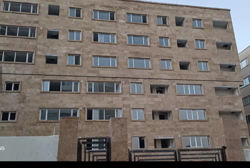 اپارتمان دو خواب نوساز ارتش