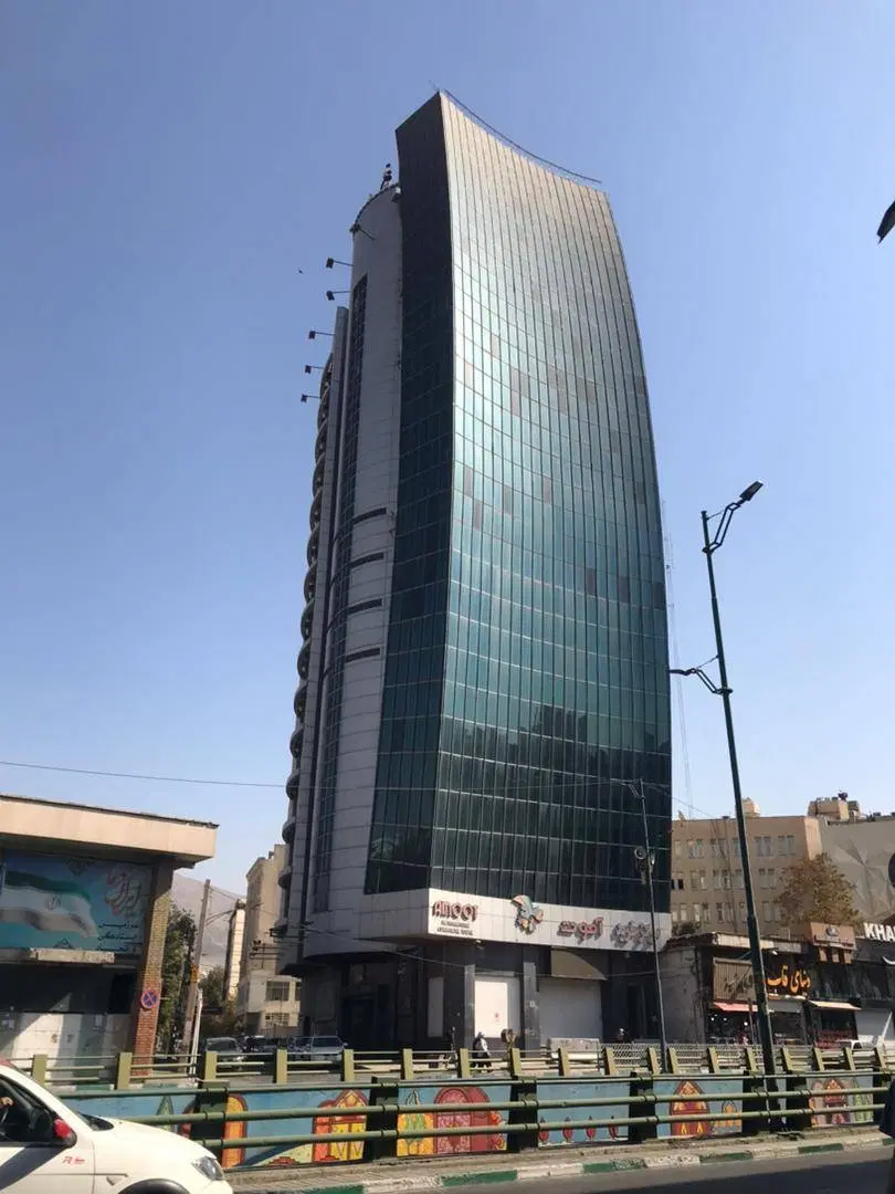 واگذاری تعداد محدودی واحد تجاری در چهاراره طالقانی