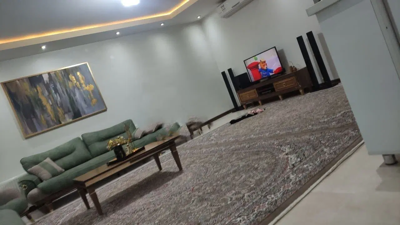 ۱۰۰ متری ناصر خسرو