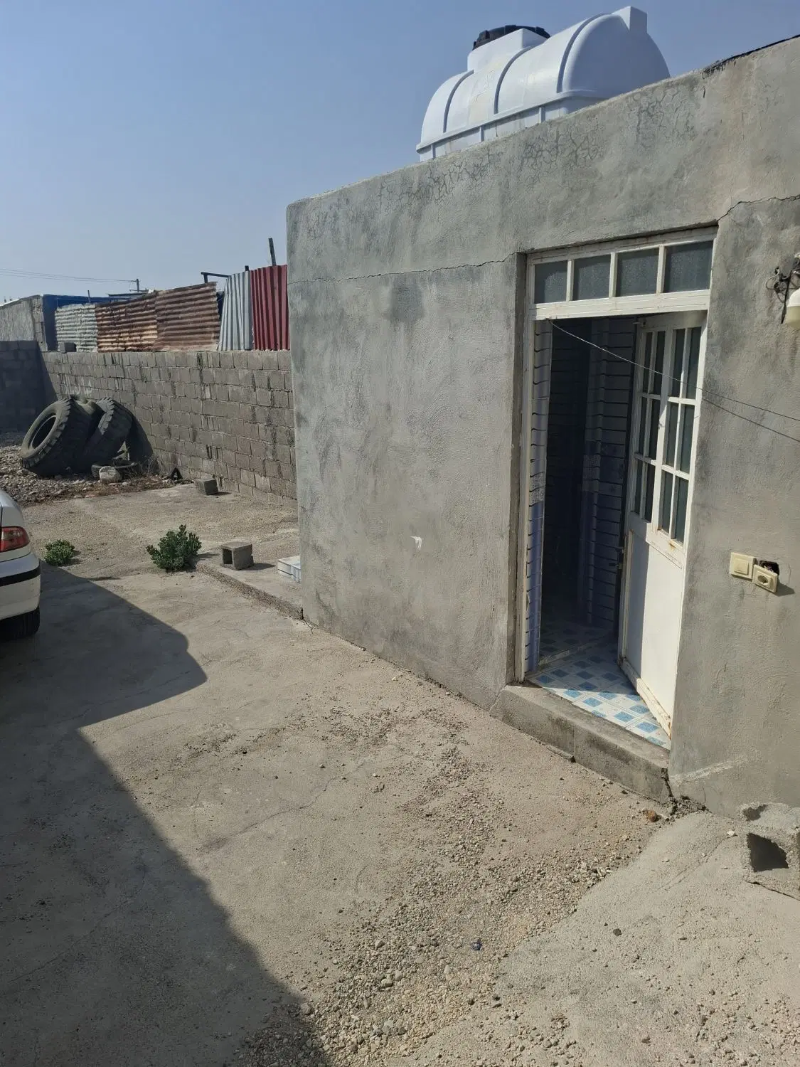 زمین 200 متری
