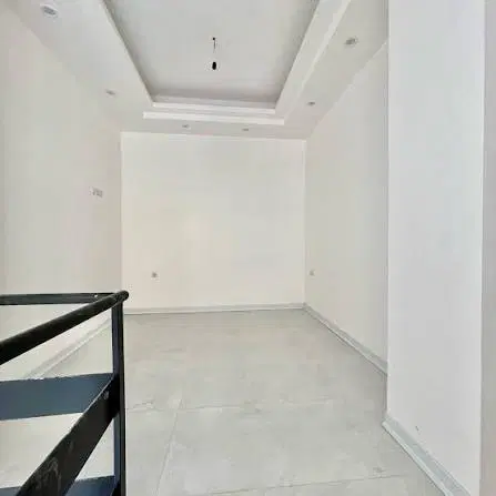 مغازه ۱۸ متری
