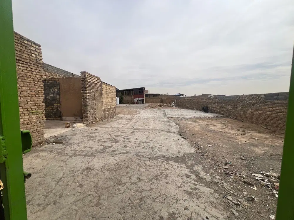زمین و سوله برای انبار