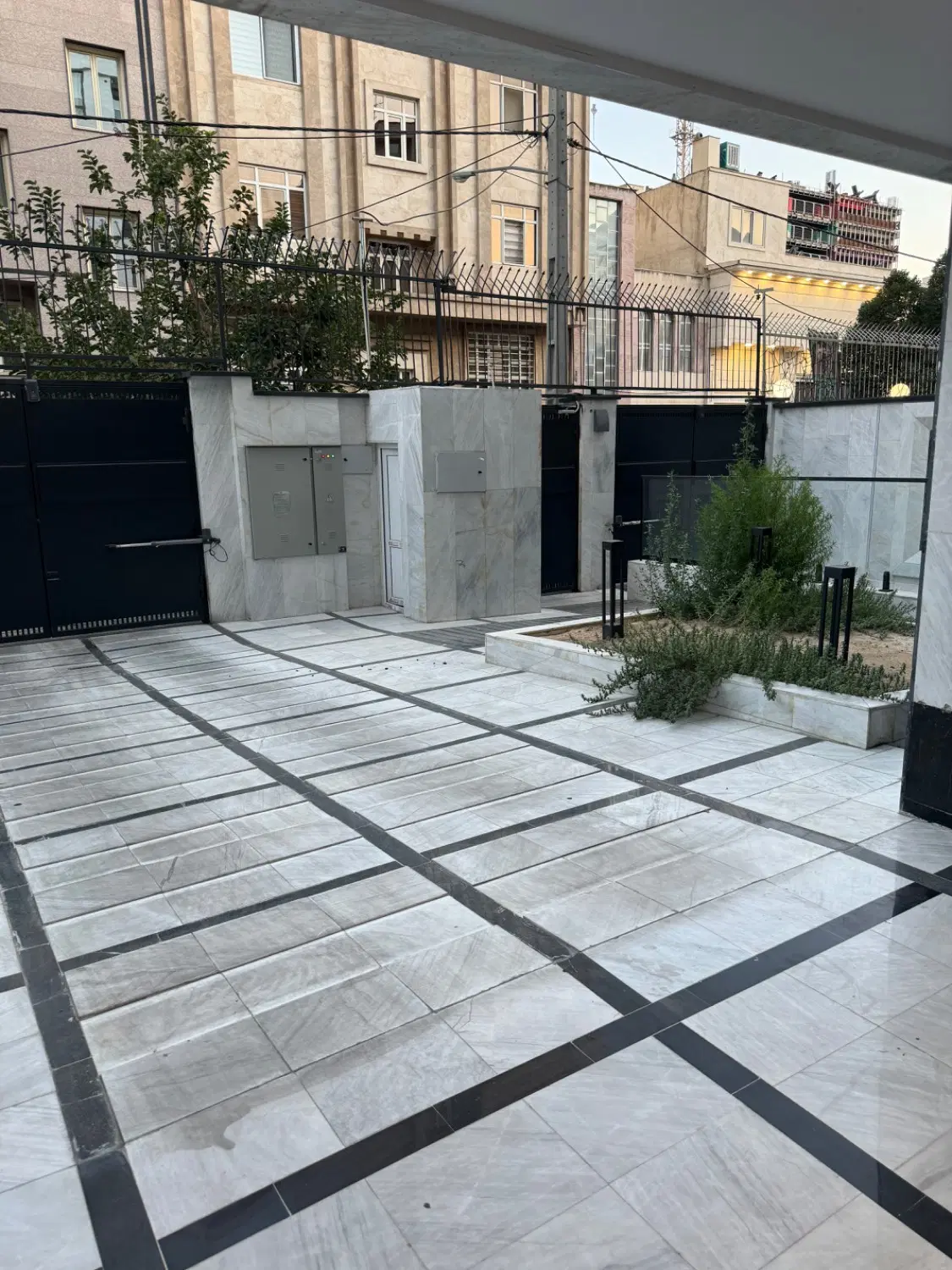 آپارتمان نوساز کلید نخورده