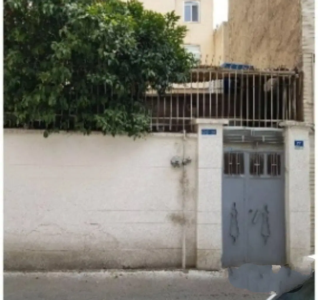 خانه کلنگی خیابان شهرداری