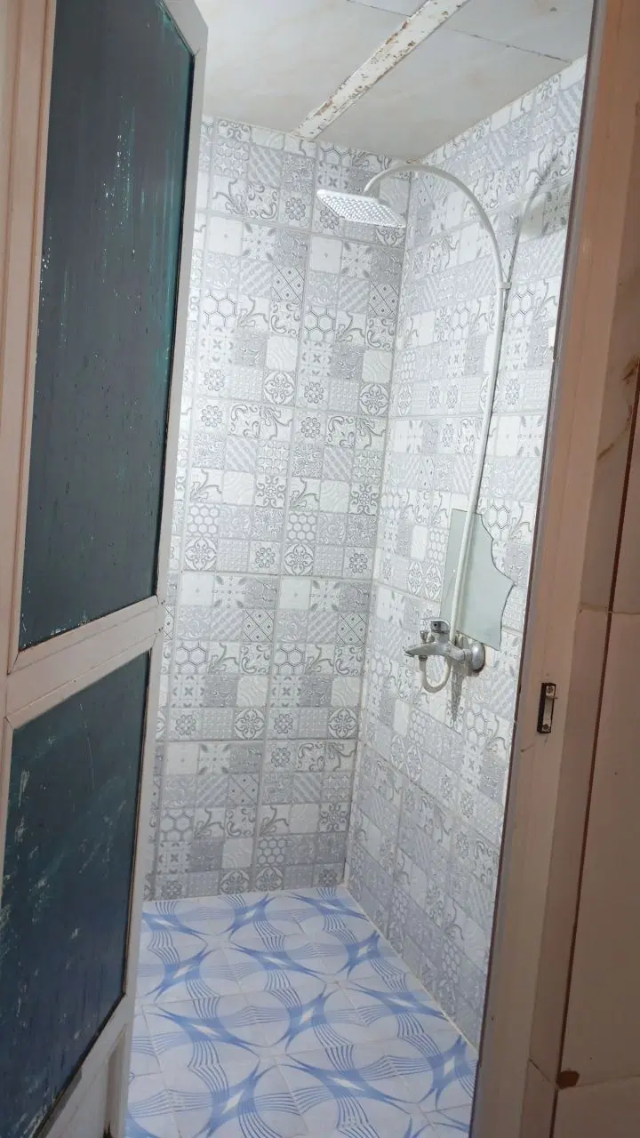 سویت دربست صدمتری