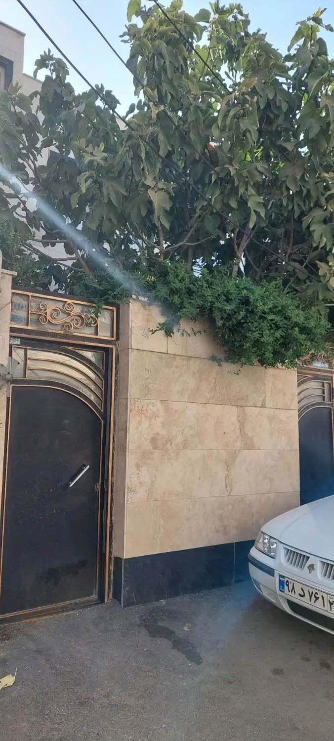 اجاره همکف ۱۵ متری فوتبال