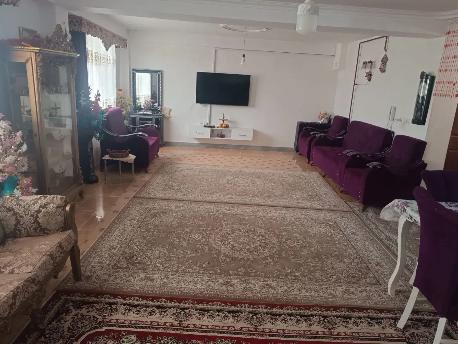 فروش آپارتمان ۹۰متری راه جدا پارکینگ خشک با حیاط