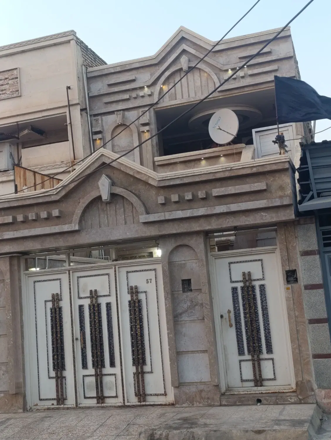 ویلایی 110 متری دوطبقه نما کامل سنگ