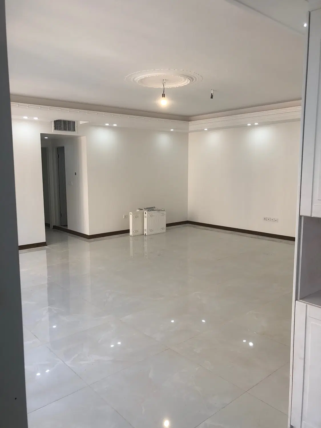 آپارتمان ۱۱۰ متری تکواحدی فول