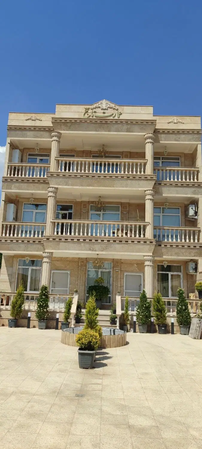 فروش عمارت در حومه قزوین (شترک پارسیان)