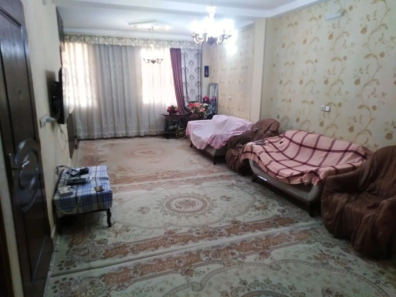 96 متری شهرک عارف فروش یا معاوضه