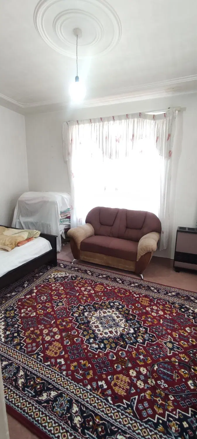 اجاره ویلا باغ دربستی 1500 متری خ جلال