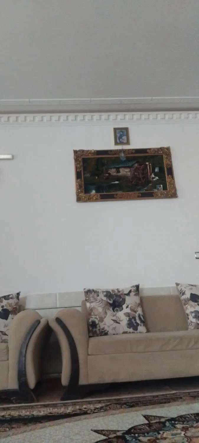 منزل آپارتمانی واقع در منظریه