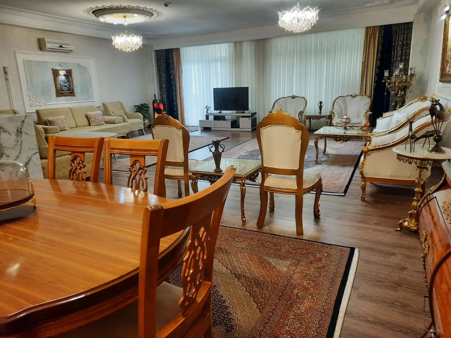 آپارتمان فروشی بر خیابان اصلی کوچه باغ