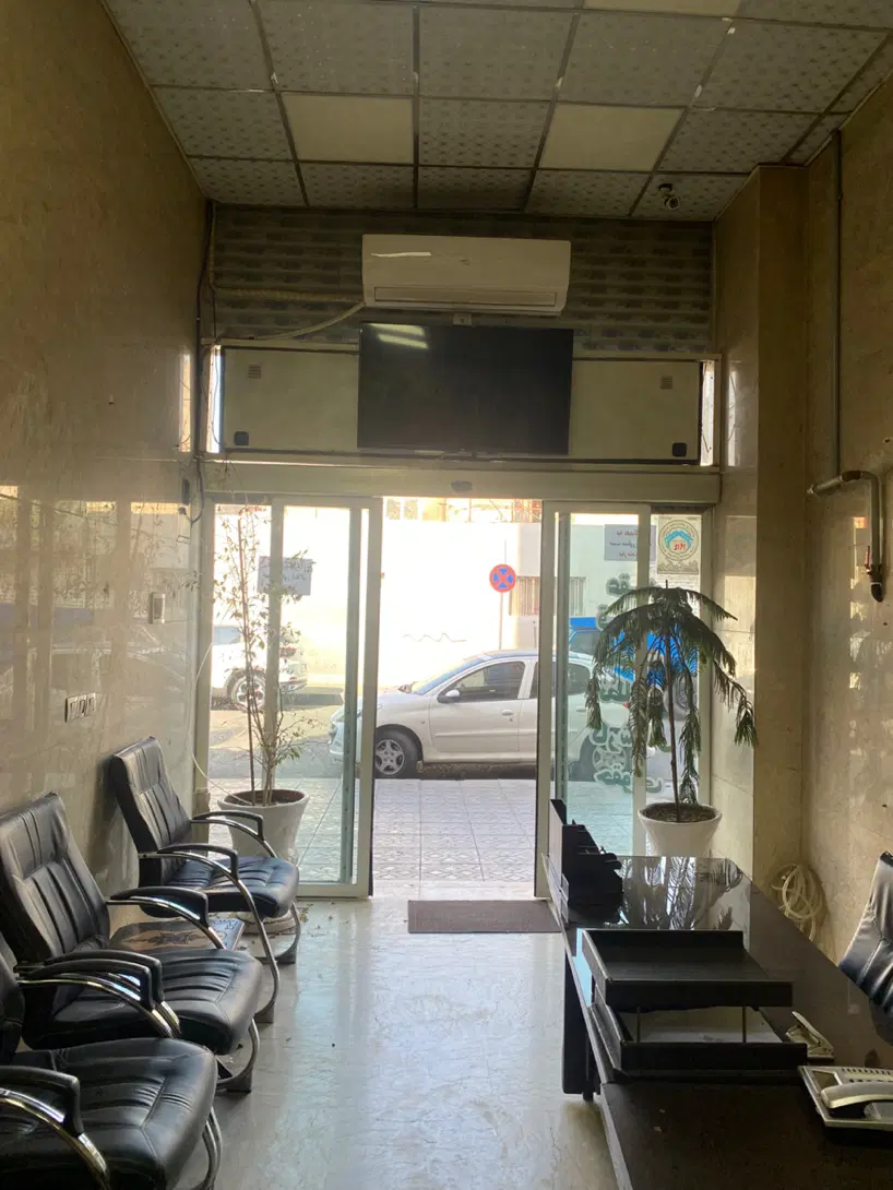 تجاری ۶۵ متری